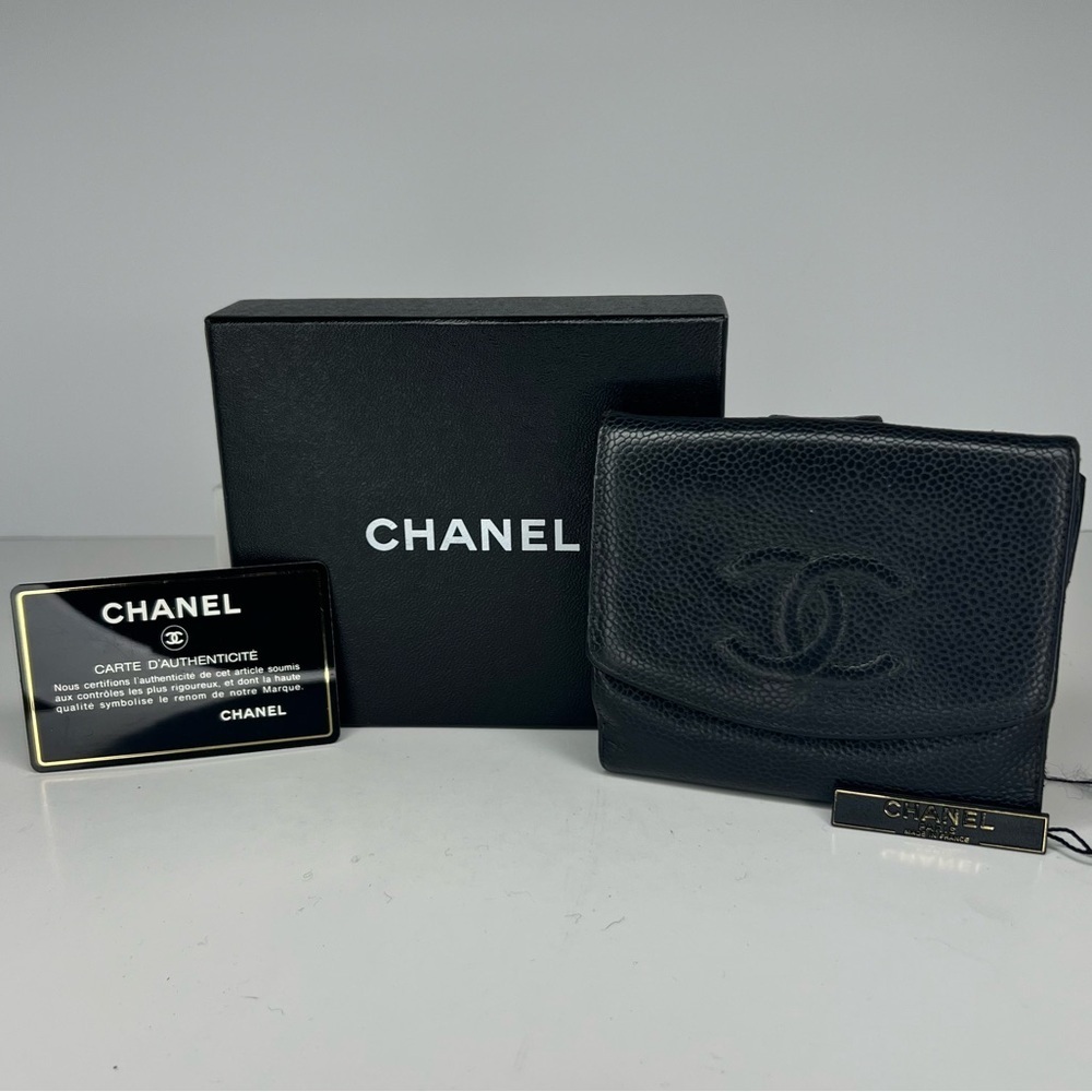🖤Chanel Black Caviar‎ Lambskin Leather CC Logo Bifold Wallet🖤
